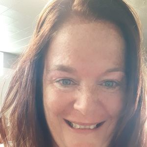 Meet your Posher, Candi